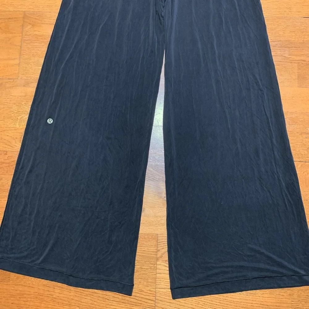 Lululemon Principal Dancer Black Jumpsuit Comfy Size 6 Wide Leg Belted Boho - Picture 11 of 16